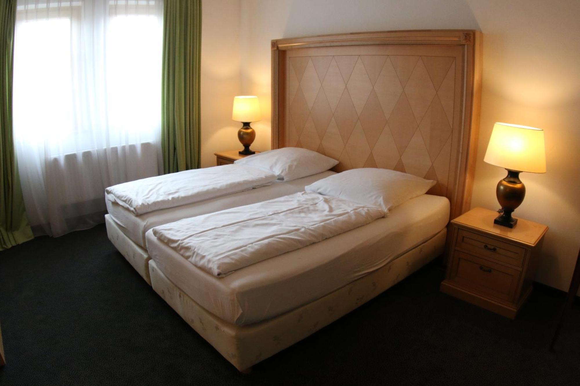 Gaestehaus Bavaria Regensburg Bagian luar foto