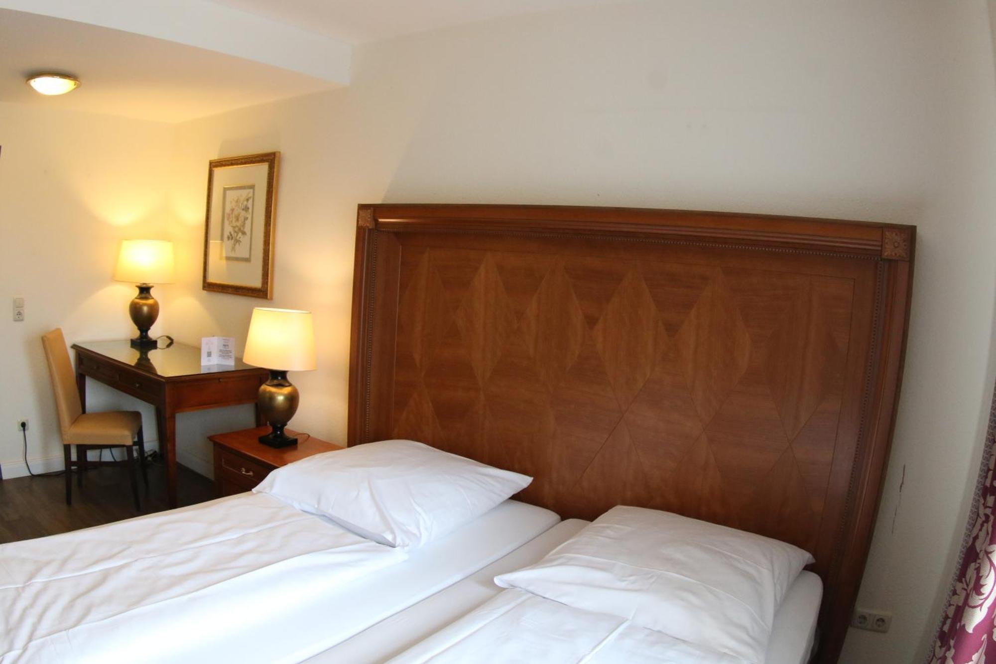 Gaestehaus Bavaria Regensburg Bagian luar foto