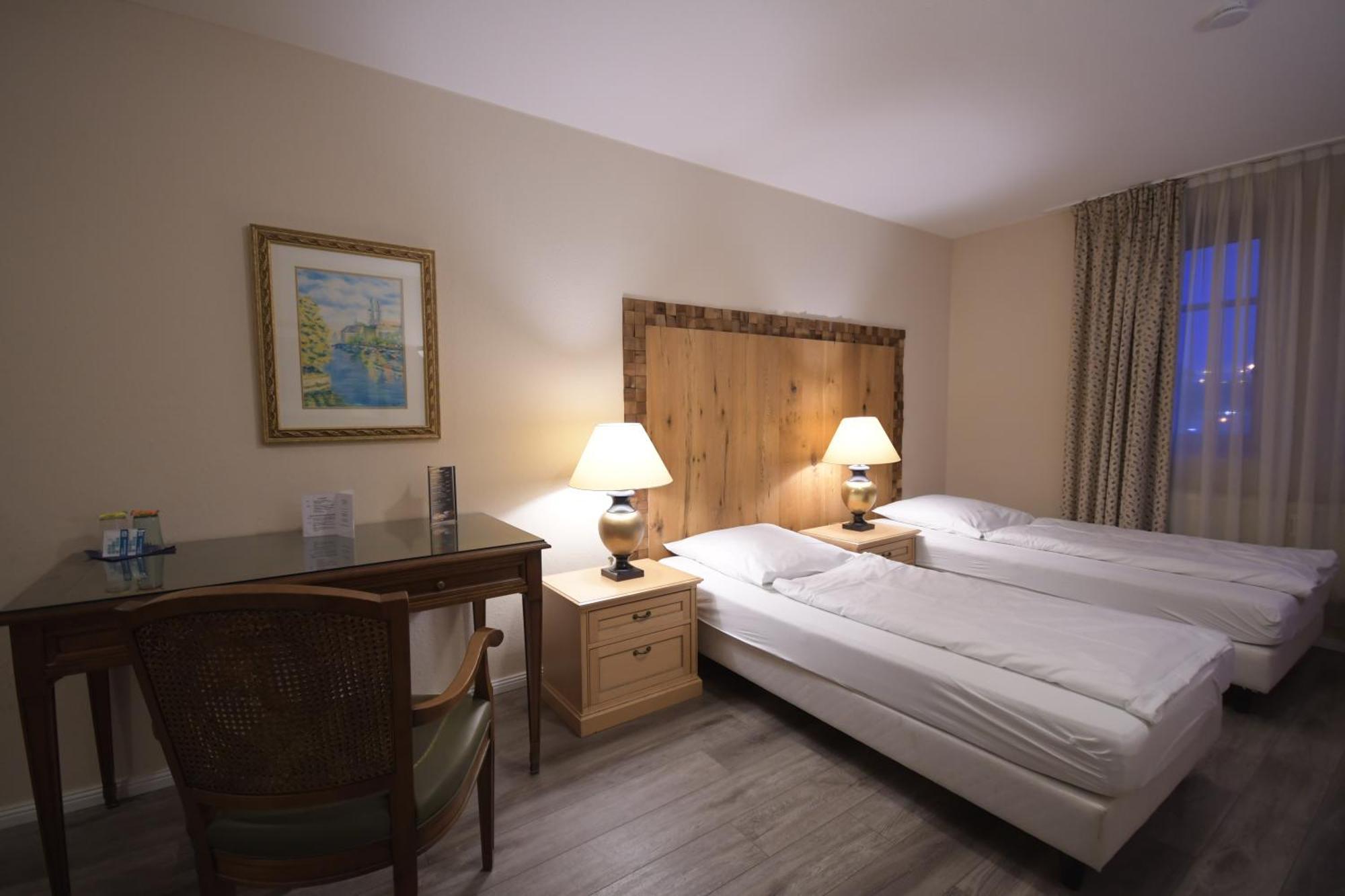 Gaestehaus Bavaria Regensburg Bagian luar foto