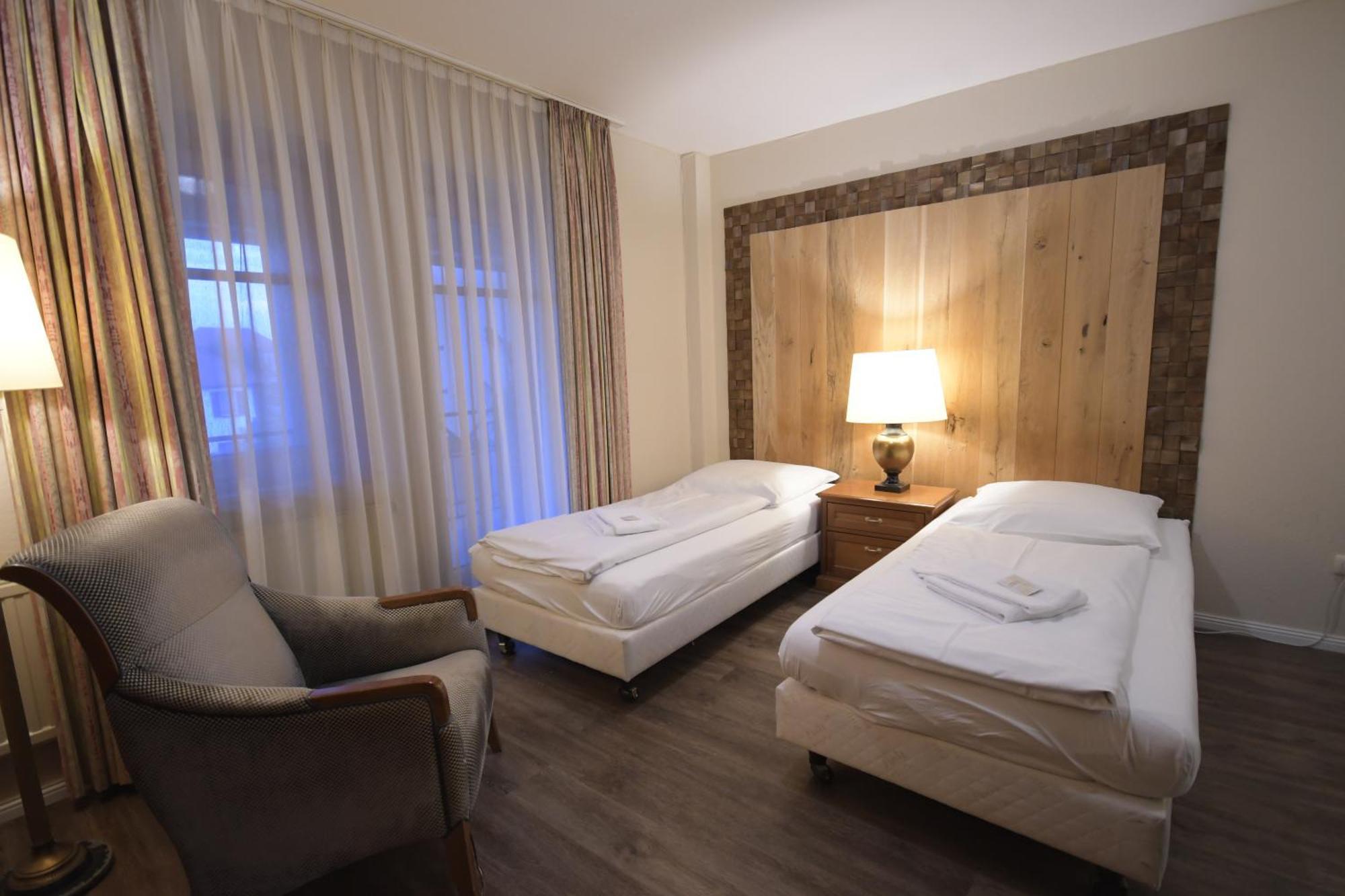 Gaestehaus Bavaria Regensburg Bagian luar foto